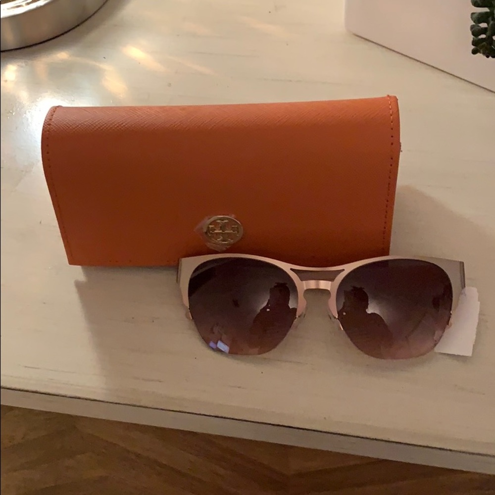 NWT Tory Burch sunglasses!